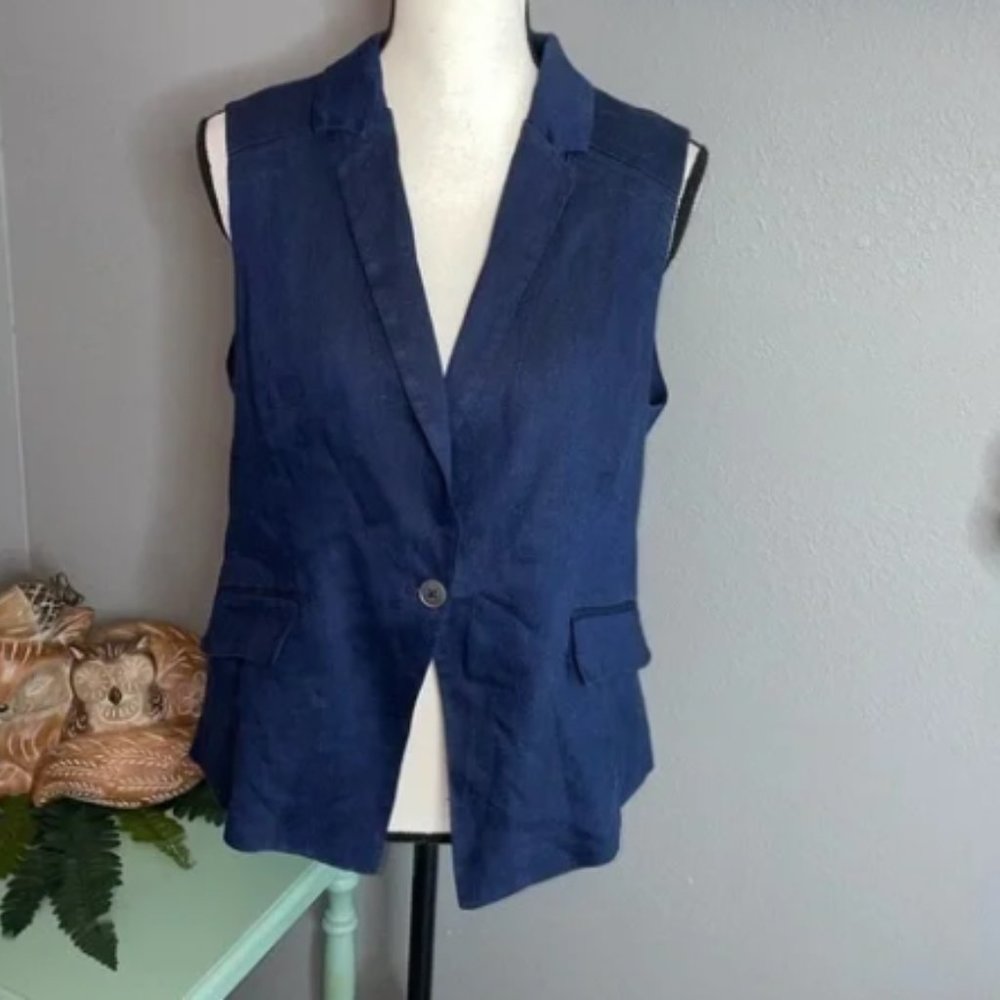 White House Black Market WHBM size 12P Petite Navy Blue Single Button Vest GUC